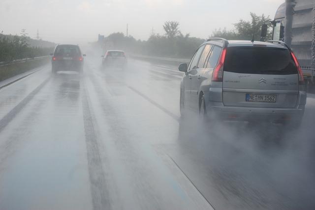 Možnosti výuky a teorii: Jaké formy⁤ výuky autoškoly⁢ nabízejí