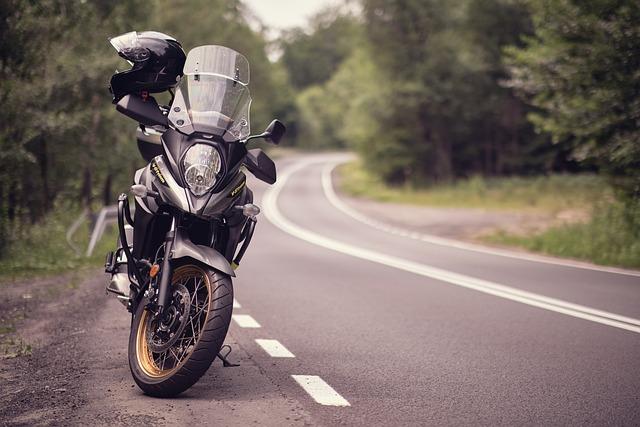 Co musí zvládnout jízdy motocykl autoškola? Klíčové dovednosti pro úspěch