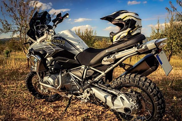 Co chránit na BMW R1200GS: Klíčové Komponenty pro Bezpečnou Jízdu