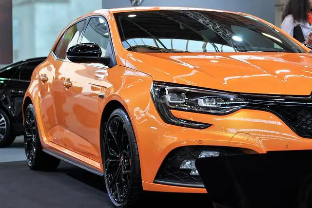 Jak ušetřit na garanční prohlídce Renault Megane