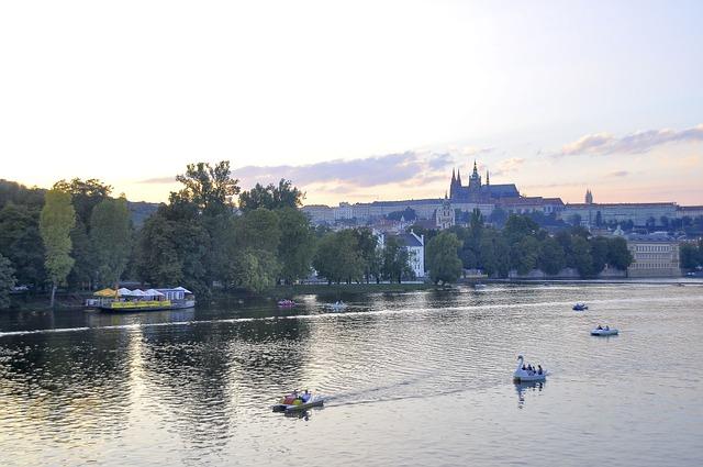 Cenová dostupnost a hodnota: Který model nabízí lepší poměr cena/výkon